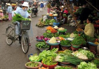Pierre-Yves-Bertheault-au-marche-vietnam