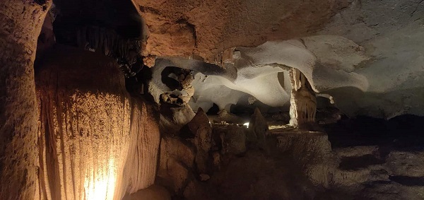 grotte-baie-d'halong